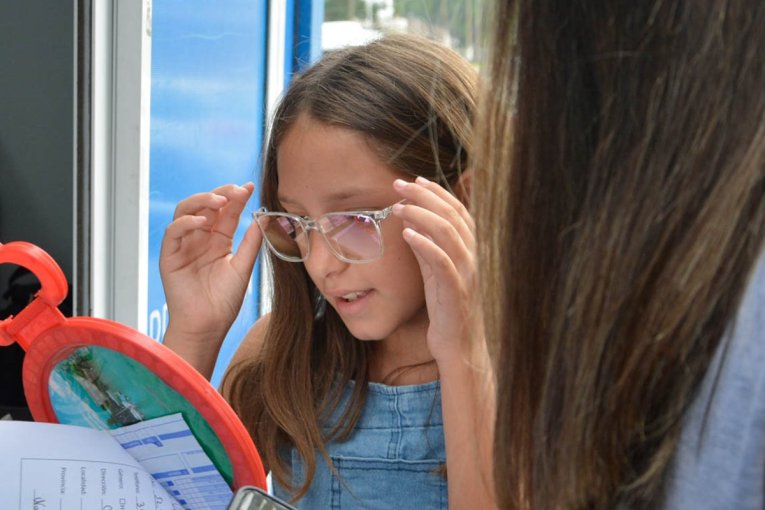 El 20% de los ni&ntilde;os en etapa escolar necesita usar anteojos