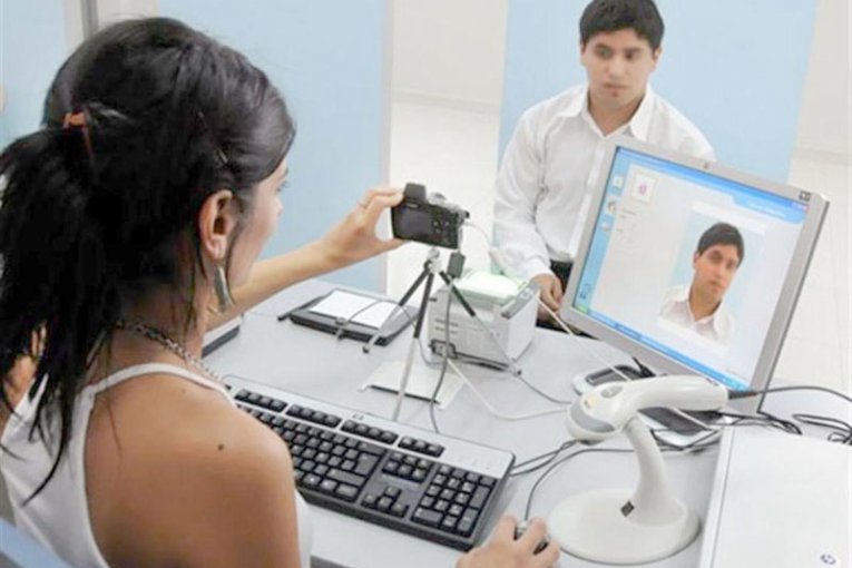 Desde el viernes, hacer el DNI y otros tr&aacute;mites del Renaper, saldr&aacute;n un poco m&aacute;s caros