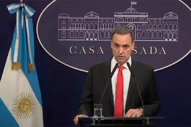 Reforma migratoria: Hospitales le cobrarán a extranjeros y suman requisitos para el DNI