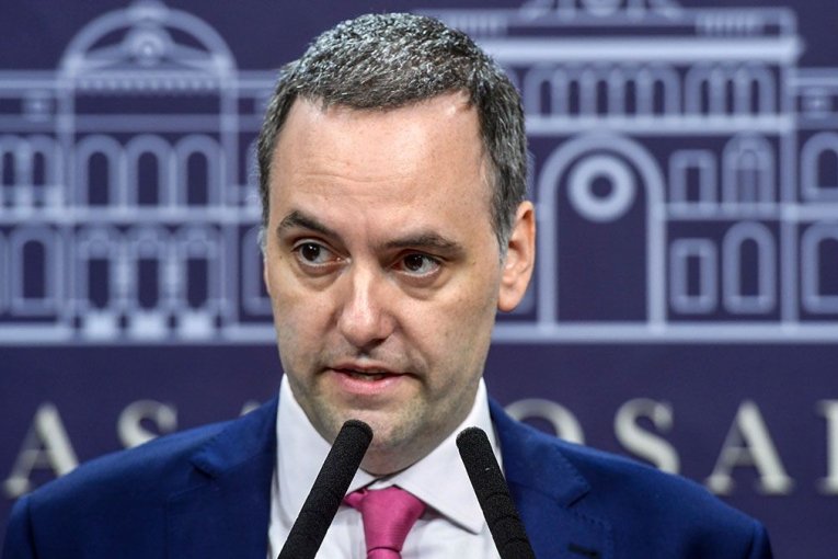 Manuel Adorni ratificó que asumirá en su banca en la Legislatura porteña