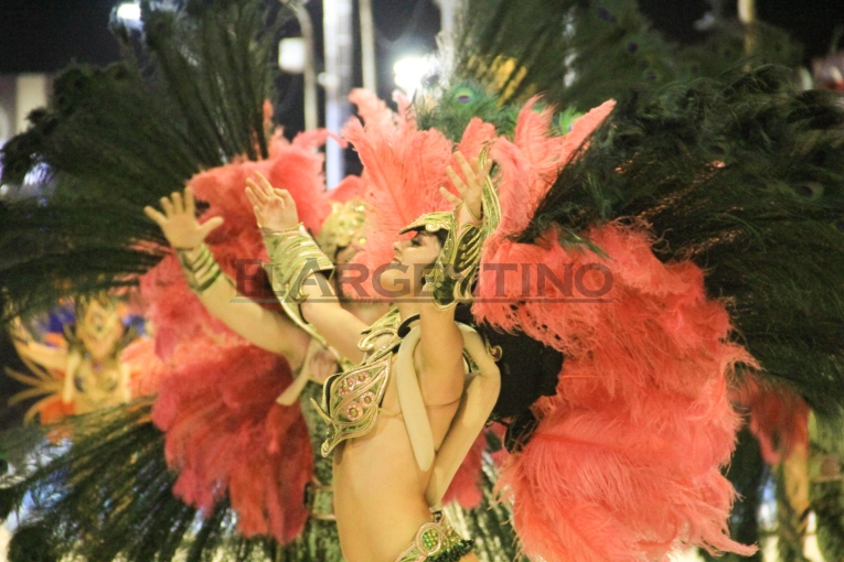 Mar&iacute;-Mar&iacute; corrigi&oacute; los errores del s&aacute;bado pasado y se mete en la competencia