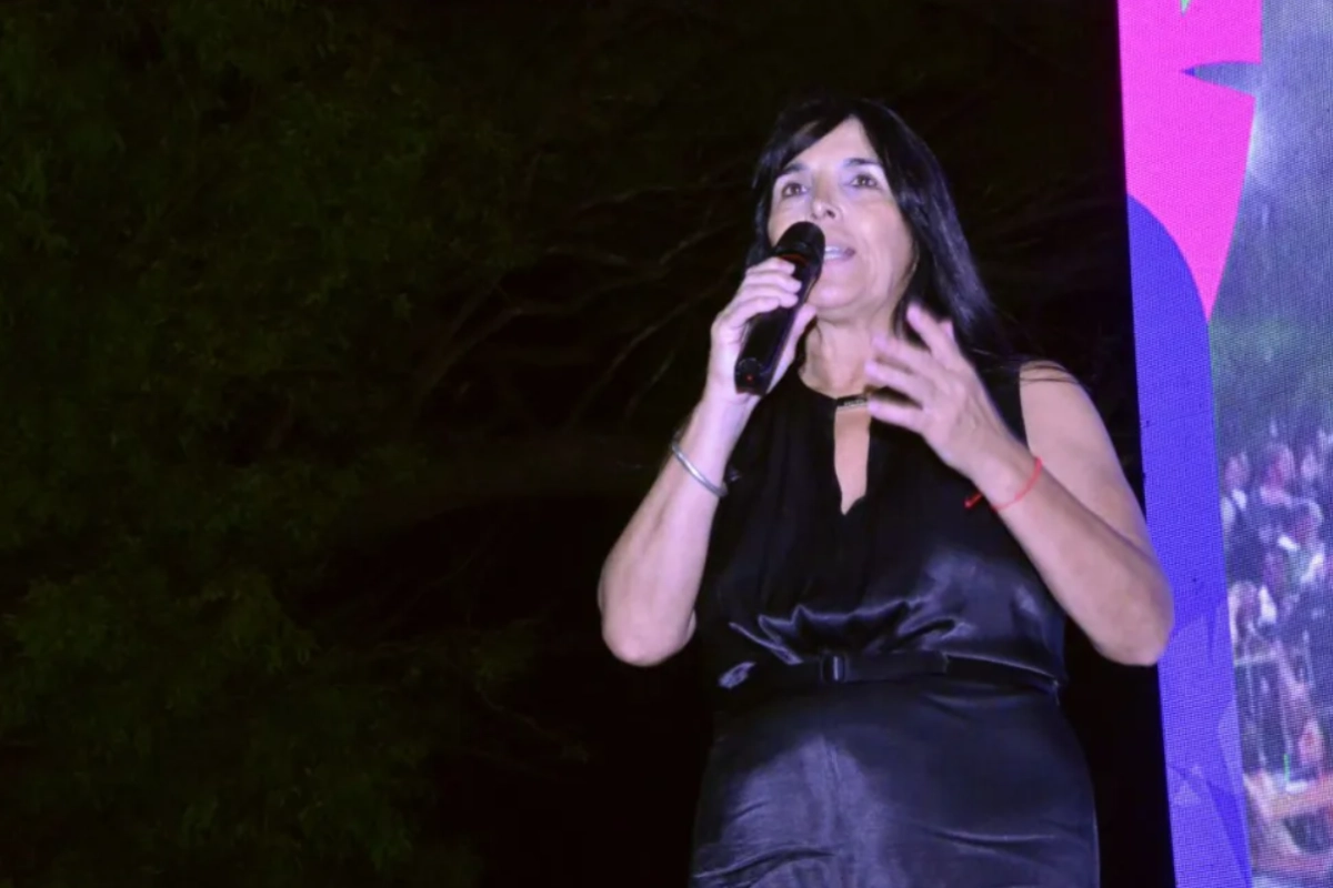 Alicia Aluani. Vicegobernadora de Entre Ríos Alicia Aluani. Vicegobernadora de Entre Ríos