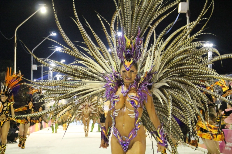 Promoción, reglamento y ubicaciones para carnavaleros: las propuestas de las ex Reinas