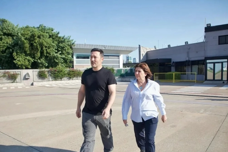 Tensión en Bahía Blanca: vecinos echaron a Bullrich y Petri