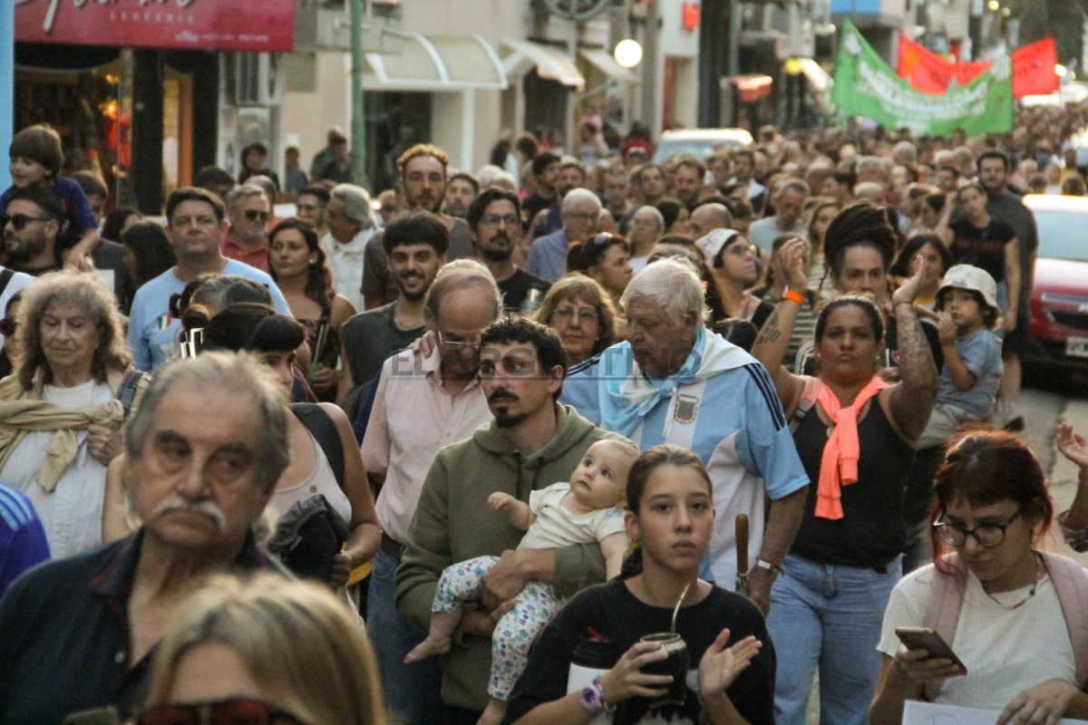Una multitud se movilizó en la ciudad Una multitud se movilizó en la ciudad