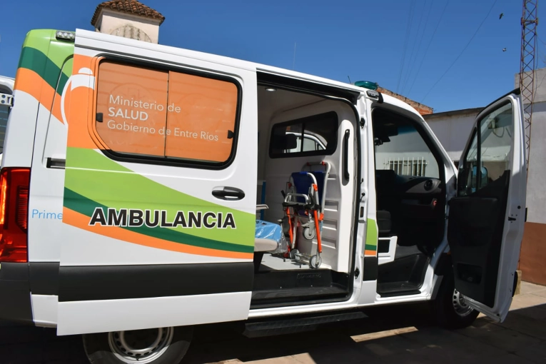 Un empleado Municipal fue denunciado por filmar contenido para OnlyFans dentro de una ambulancia