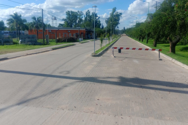 Denuncian irregularidades en una obra de pavimentación en Pueblo Belgrano