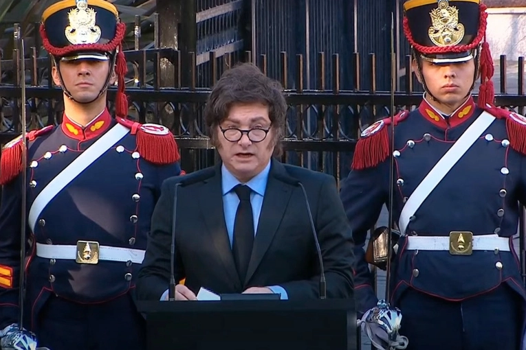 Milei, en el acto de Malvinas: "Queremos ser potencia para que ellos prefieran ser argentinos"
