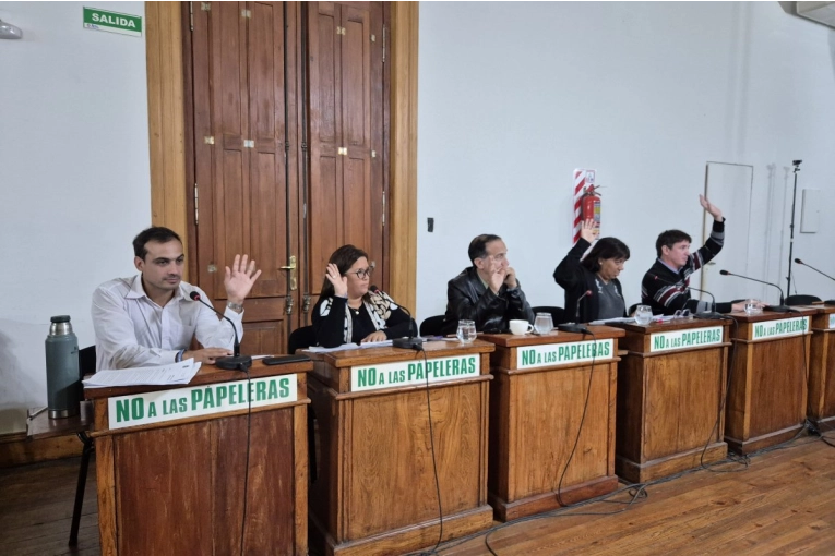 LO ÚLTIMO: Concejales oficialistas evalúan expulsar a Lesik del bloque