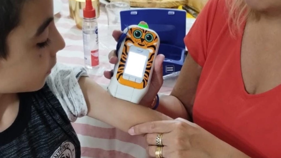 Se inyecta 6 noches a la semana con una dosis regulada por su médica.