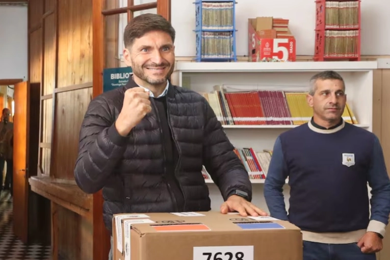 Santa Fe: Pullaro se impuso con una amplia diferencia y el peronismo obtuvo el segundo lugar