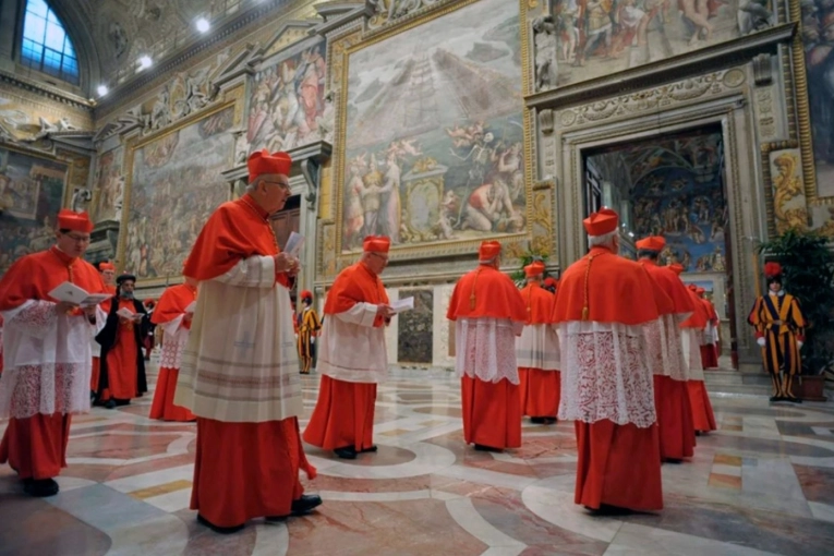Cónclave: los cardenales comienzan a llegar al Vaticano para elegir al nuevo Papa