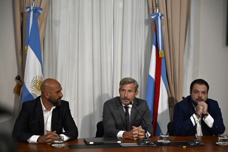 Frigerio disuelve el Iosper y crea la “Obra Social de Entre Ríos”