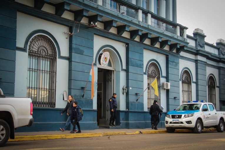 Robo con arma de fuego: Un hombre y una mujer fueron detenidos