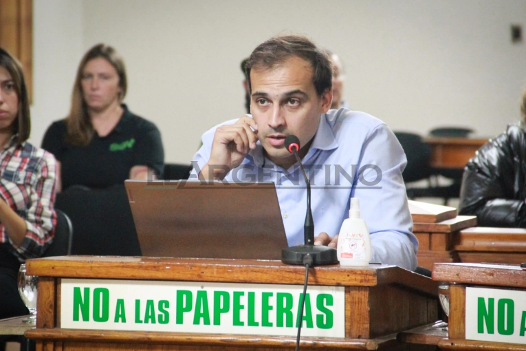El Ejecutivo busca destituir al concejal Lesik del HCD: votos, argumentos y debate