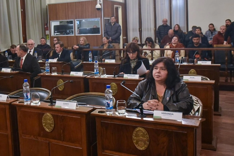 El Senado dio media sanción al proyecto que elimina el Iosper y crear la OSER