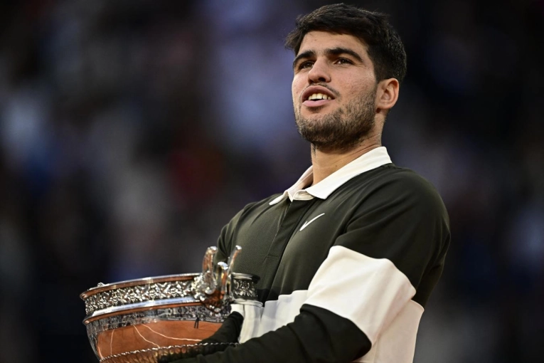 Carlos Alcaraz, bicampeón de Roland Garros en la final más larga de la historia