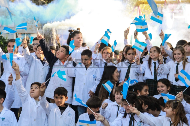 Alumnos entrerrianos harán la Promesa de Lealtad a la Bandera junto a excombatientes de Malvinas