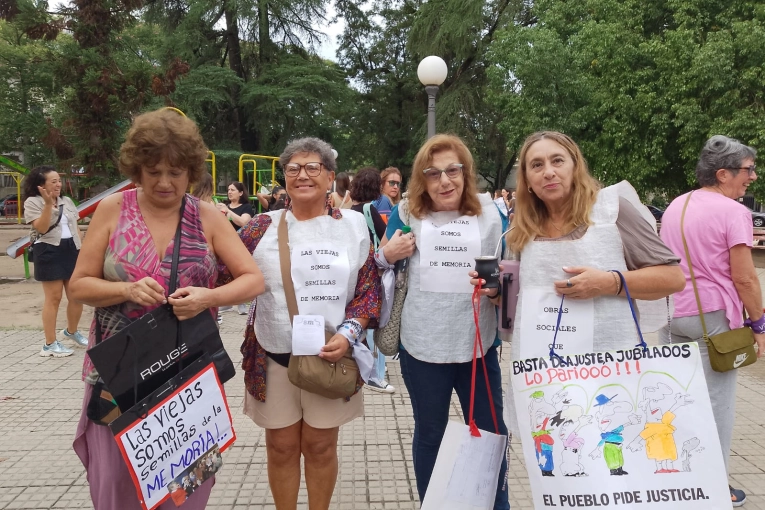 “La Revolución de las Viejas” denunció que se violan los DD.HH. de las personas mayores