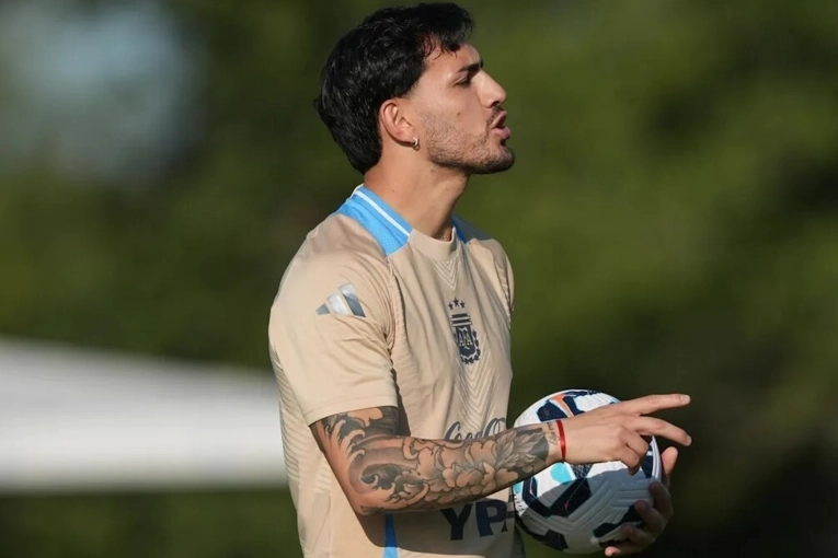 Paredes aceptó la oferta de Boca y será el refuerzo estrella del mercado