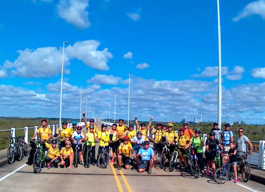 Participaci&oacute;n en la lucha contra las pasteras