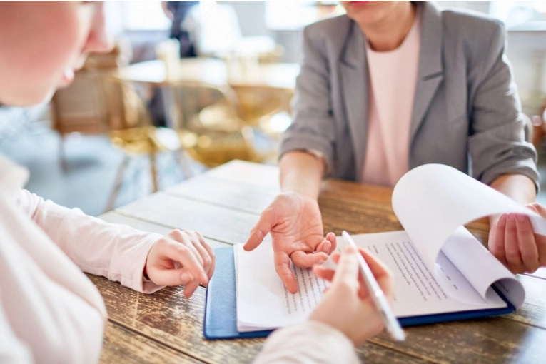 C&oacute;mo reclamar cuando fallan los servicios: gu&iacute;a pr&aacute;ctica para usuarios