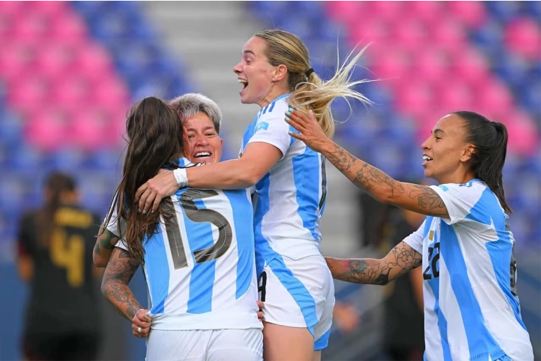 Argentina, con la entrerriana Holzheier, clasific&oacute; a semifinales de la Copa Am&eacute;rica