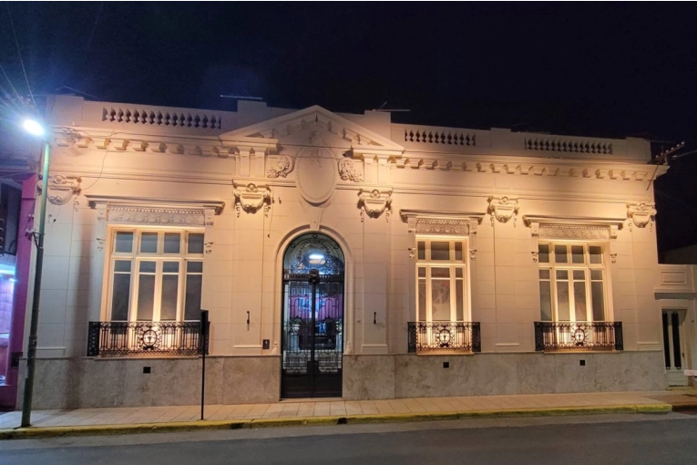 &ldquo;El pasado cobra vida&rdquo;: una noche de historia y arte en la Casa De Deken