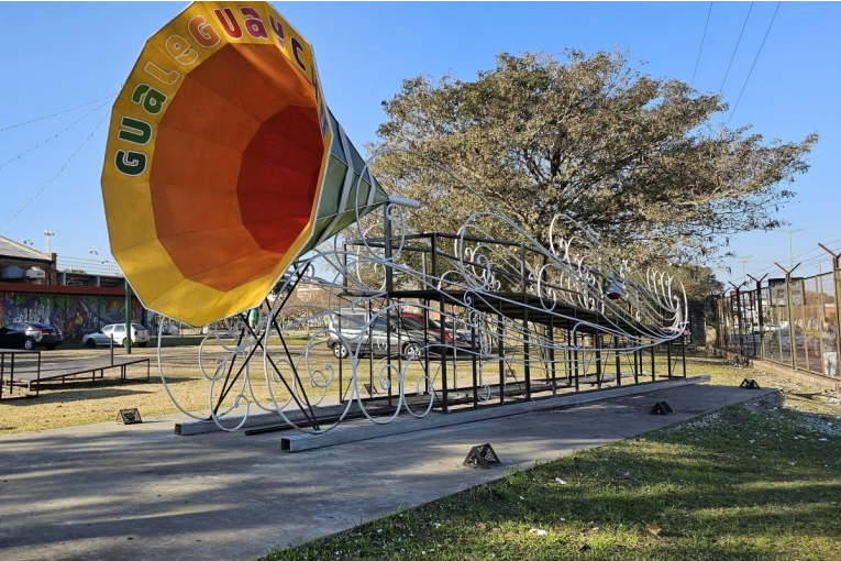 Gualeguaych&uacute; celebra el D&iacute;a de la Corneta Murguera con una gran Kerm&eacute;s en el Museo del Carnaval
