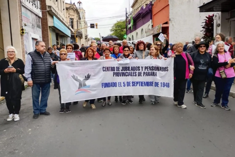 Jubilados provinciales denuncian ser &ldquo;marginados por el Gobierno&rdquo;