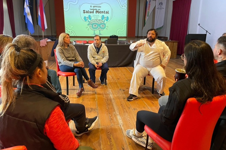 Dictaron una capacitaci&oacute;n en salud mental y cardiovascular a entrenadores y profesores de gimnasia