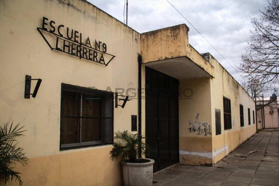 La Escuela N&deg;9 convive con un sistema el&eacute;ctrico viejo y peligroso