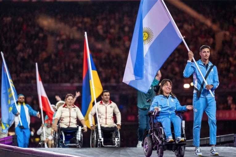 Una aerol&iacute;nea destruy&oacute; la silla de la medallista paral&iacute;mpica Stefania Ferrando: &ldquo;Son nuestras piernas&rdquo;