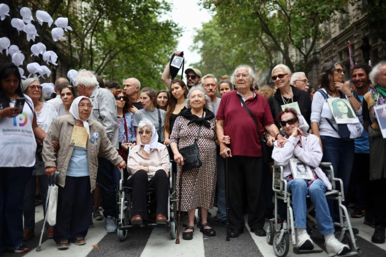 Madres de Plaza de Mayo y Pérez Esquivel reclamaron contra la dictadura de Maduro
