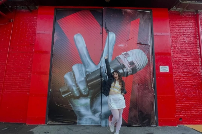 Tras el paso por la TV, Ámbar Carrizzo, la voz de Gualeguaychú, busca consolidar su camino