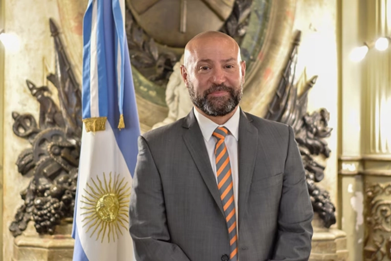 Escándalo por coimas: Allanaron la Agencia de Discapacidad y la droguería Suizo Argentino