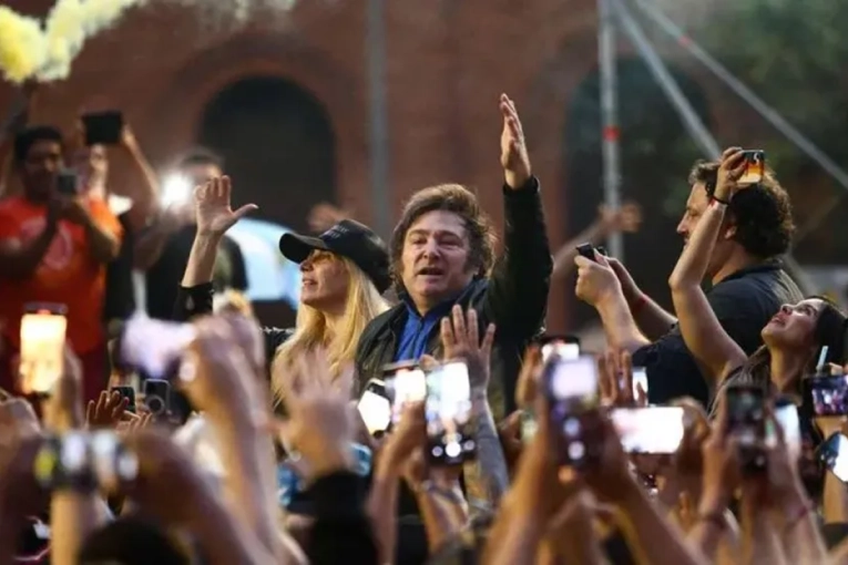 Silencio oficial: Milei reactiva su agenda en medio de la crisis por la ANDIS