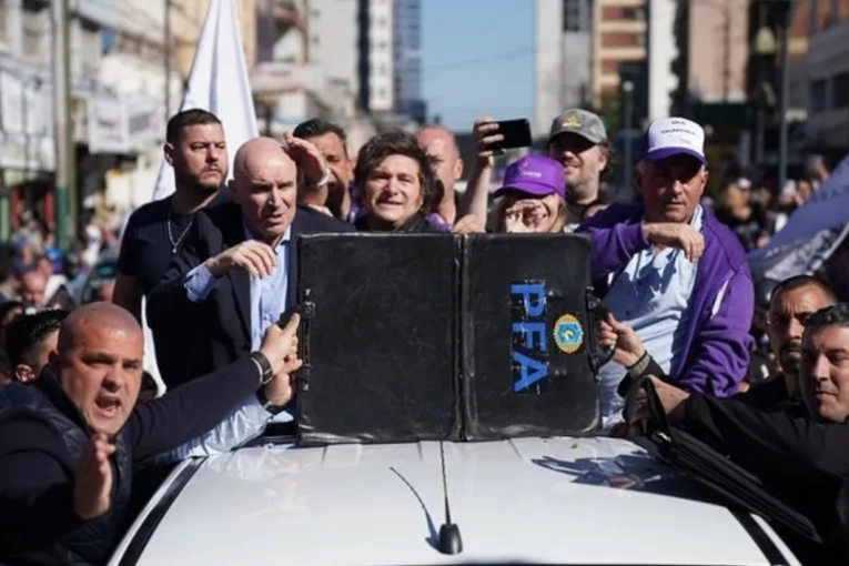 Por primera vez, Milei se refirió a los audios de Spagnuolo: "Todo lo que dicen es mentira"