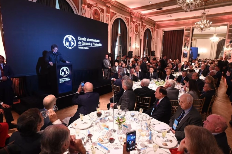 Frente a empresarios, Javier Milei calificó al escándalo de ANDIS como "una opereta"