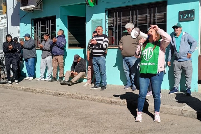 Se profundizó el reclamo de los Municipales y el conflicto llegó a la Secretaría de Trabajo