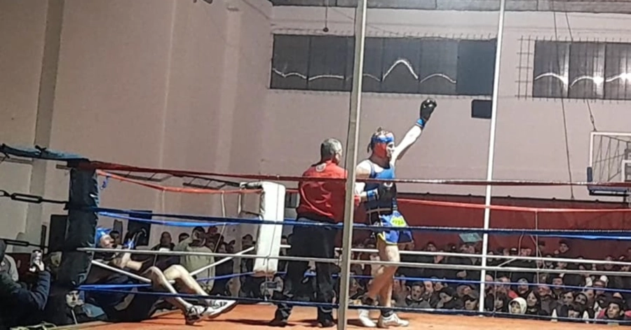 Estadio de Central Larroque, derrot&oacute; a Wally Mendoza de la ciudad de Gualeguay