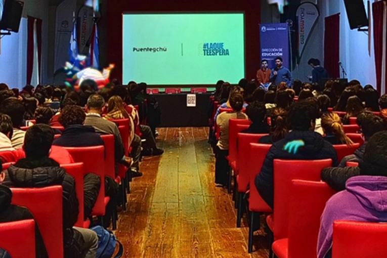 “Puente Gchú” realizó la séptima jornada universitaria orientada a estudiantes de la ciudad