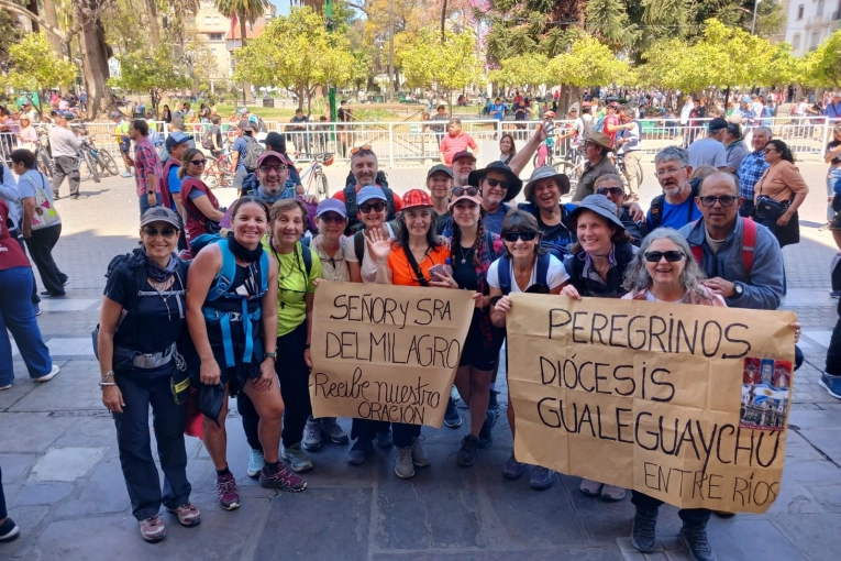 Gualeguaychuenses peregrinaron desde Jujuy a Salta en la Fiesta del Señor y la Virgen del Milagro