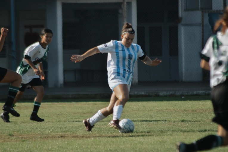 Madres, jugadoras y pioneras: el fútbol femenino que se abre paso en Gualeguaychú