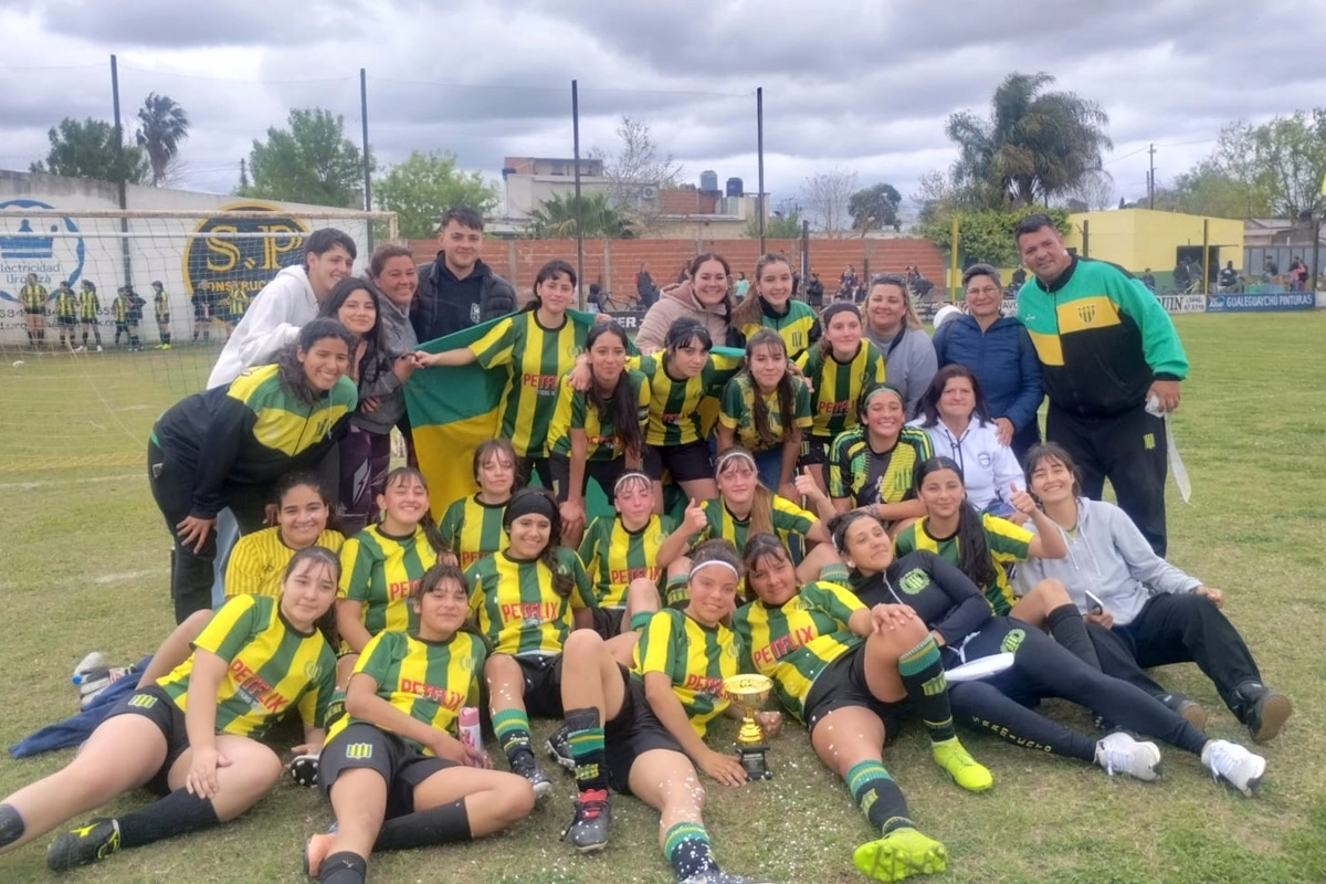 Campeonas del Torneo Apertura &ldquo;Glash&rdquo; U17
