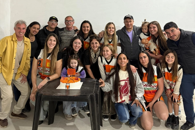 &ldquo;Lo m&aacute;s importante es el valor de compartir&rdquo;: a 20 a&ntilde;os del t&iacute;tulo entrerriano de b&aacute;squet infantil