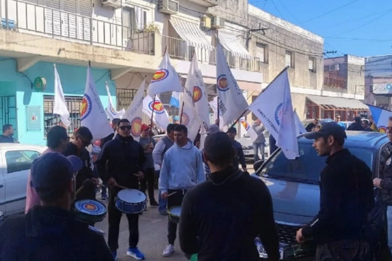 Crece el conflicto laboral en Pyam: la empresa adeuda sueldos, aguinaldo y aportes a sus empleados