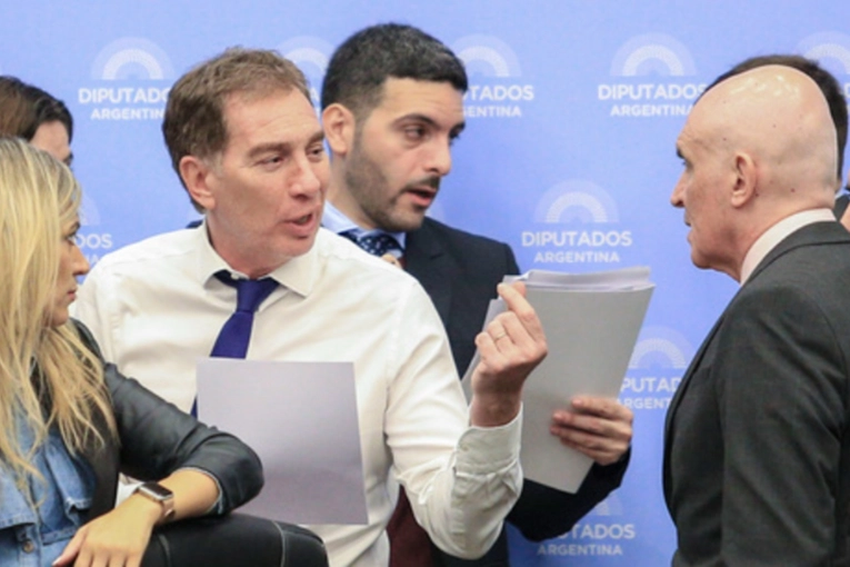 La Cámara Nacional Electoral resolvería a favor de Santilli en el primer lugar de la lista