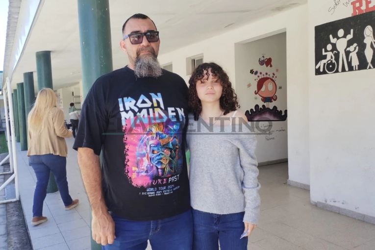 El primer voto: entre nervios y aplausos