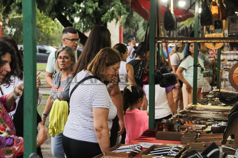 Con alto nivel de reservas, Gualeguaychú inicia el fin de semana largo con un importante movimiento turístico